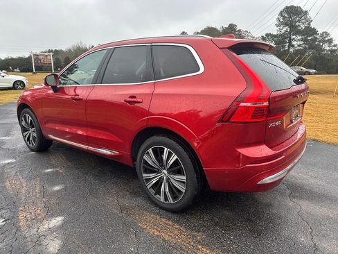 Certified 2023 Volvo XC60 B5 Plus image 3