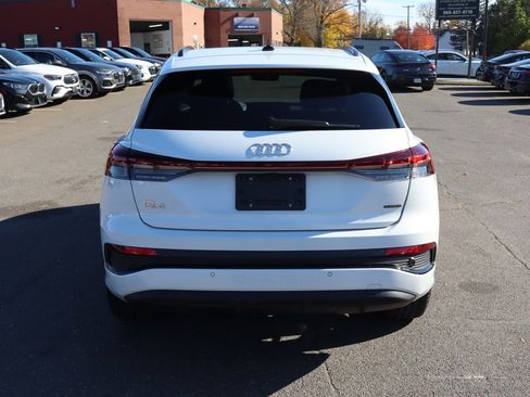 Used 2024 Audi Q4 e-tron Premium Plus w/ Premium Plus image 6