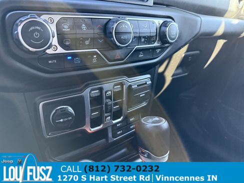 Used 2023 Jeep Wrangler Sahara w/ Cold Weather Group image 21