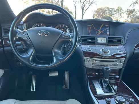 Used 2016 INFINITI Q70 3.7 w/ Sport Package image 26