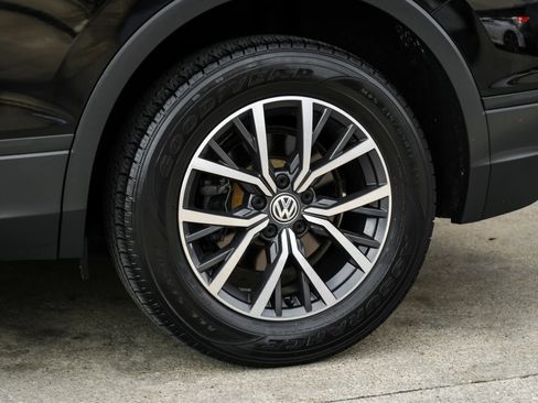 Used 2019 Volkswagen Tiguan SE AWD/4WD image 51