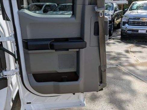 Used 2018 Ford F150 XL w/ Trailer Tow Package w/101A AWD/4WD image 17