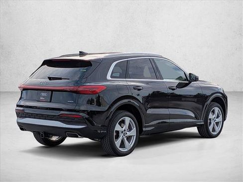 New 2026 Audi Q5 Premium AWD/4WD image 2