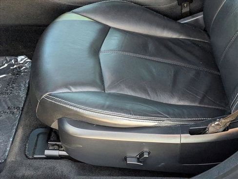 Used 2011 Chrysler 200 Limited image 15