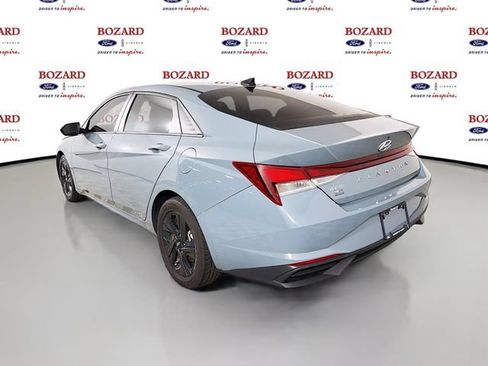 Used 2023 Hyundai Elantra SEL w/ Cargo Package FWD image 6