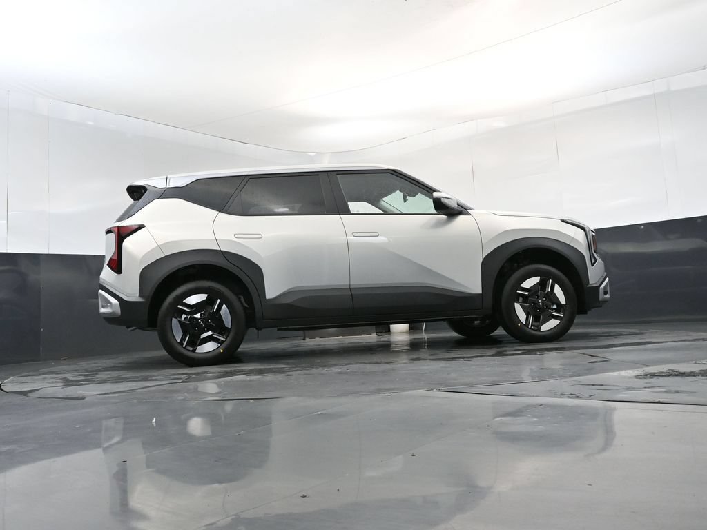 Used 2027 Kia Seltos LX AWD/4WD image 24