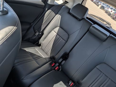 Used 2024 Honda HR-V EX-L image 12