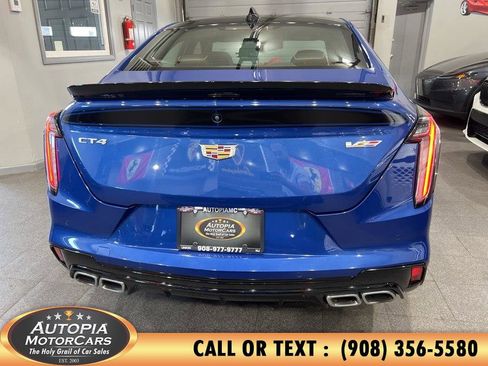 Used 2022 Cadillac CT4 V RWD image 47