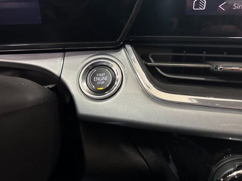 Used 2024 Chevrolet Trax LT image 19