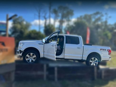 Used 2017 Ford F150 Platinum w/ Equipment Group 701A Luxury AWD/4WD image 18