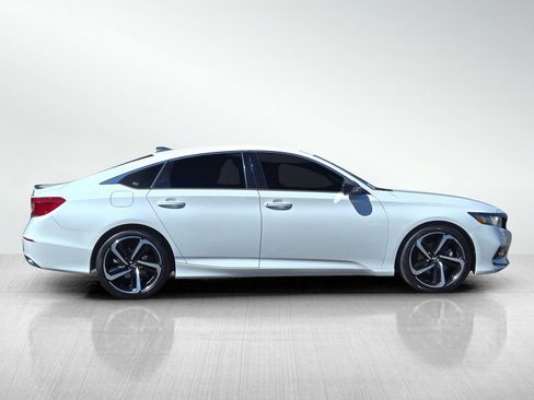 Used 2020 Honda Accord Sport image 3