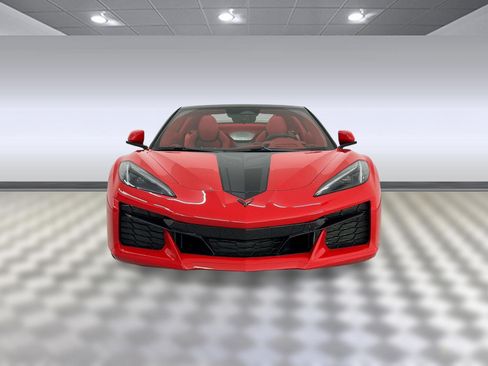 Used 2024 Chevrolet Corvette Z06 RWD image 6