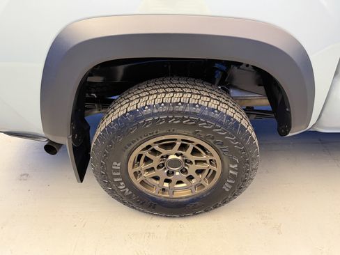 Used 2023 Toyota Tacoma SR5 image 8