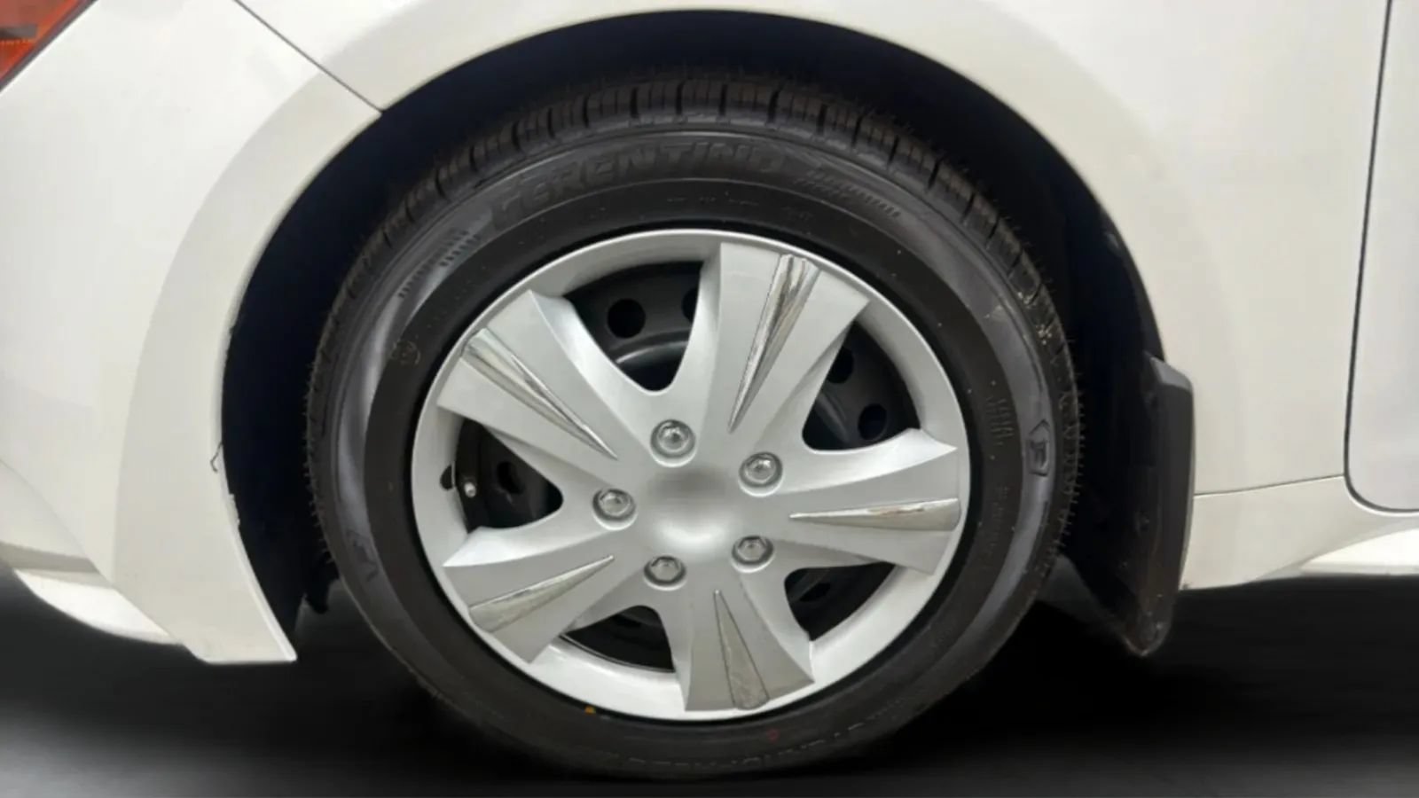 Used 2023 Toyota Corolla LE w/ Carpet Mat Package (TMS) FWD image 27