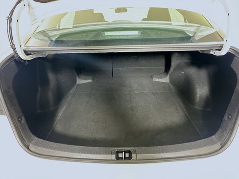 Used 2024 Toyota Corolla LE image 27