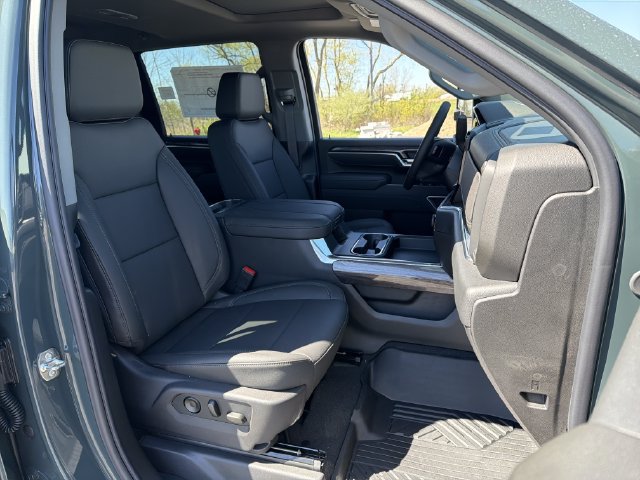 New 2026 Chevrolet Silverado 3500 LTZ w/ LTZ Plus Package AWD/4WD image 32