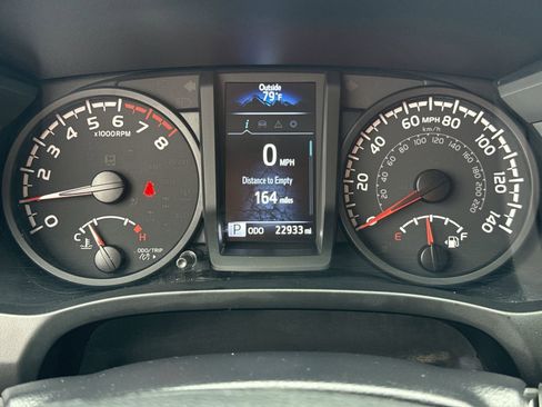 Used 2023 Toyota Tacoma SR AWD/4WD image 10