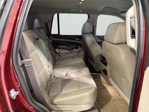 Used 2019 Chevrolet Tahoe LT w/ Luxury Package RWD image 11