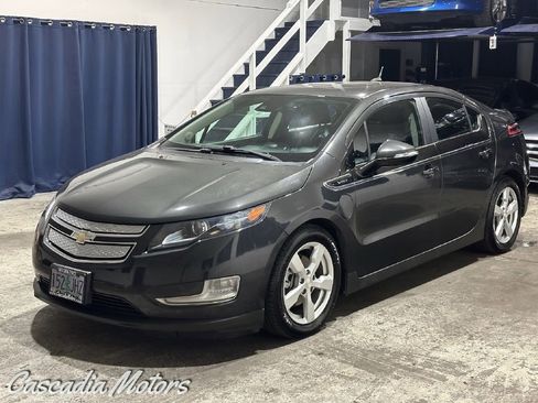 Used 2014 Chevrolet Volt Premium w/ Premium Trim Package image 4