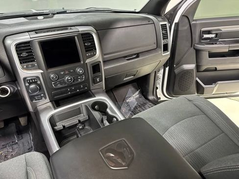 Used 2022 RAM 1500 Warlock AWD/4WD image 16