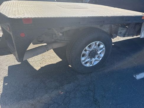 Used 2022 Chevrolet Silverado 2500 LT w/ Convenience Package image 35