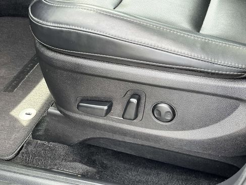 Used 2021 Kia Telluride S FWD image 31