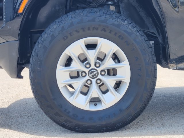 Used 2024 Nissan Frontier SV AWD/4WD image 10