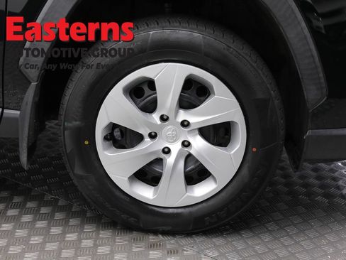 Used 2020 Toyota RAV4 LE w/ All Weather Liner Package AWD/4WD image 30