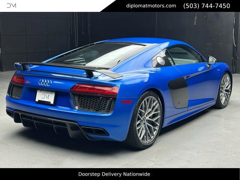 Used 2017 Audi R8 V10 plus image 7
