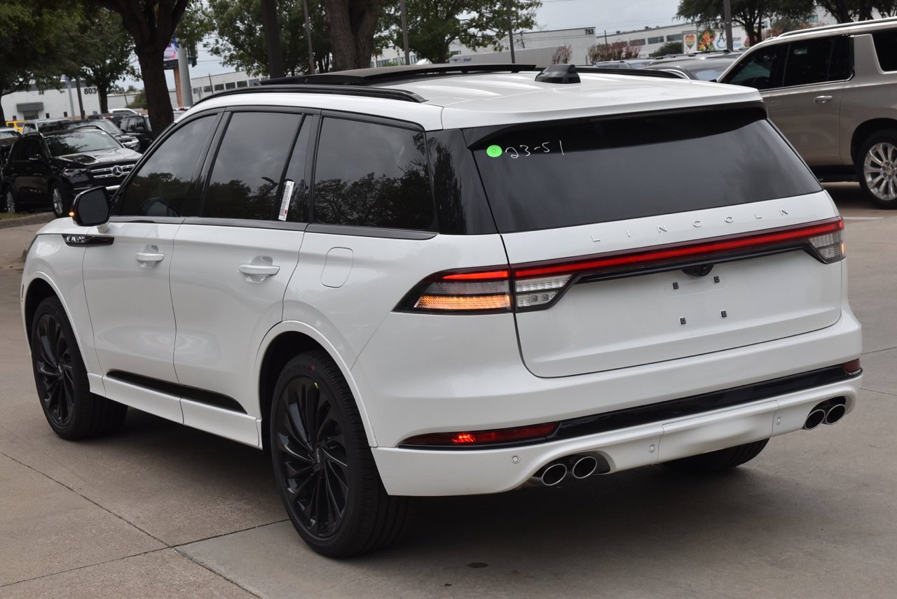 New 2027 Lincoln Aviator Reserve AWD/4WD image 9