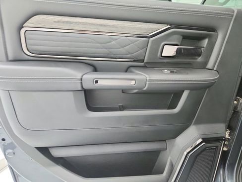 New 2025 RAM 2500 Limited image 29