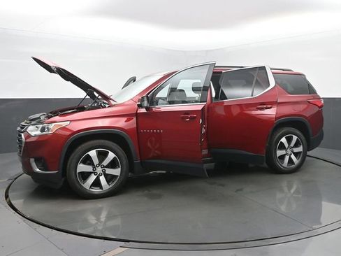 Used 2019 Chevrolet Traverse LT w/ LT Premium Package AWD/4WD image 57