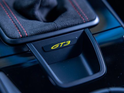 Certified 2024 Porsche 911 GT3 RWD image 38