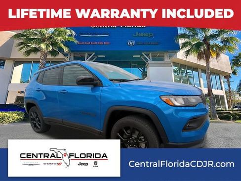 New 2026 Jeep Compass Latitude image 1