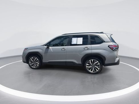 Certified 2025 Subaru Forester Touring AWD/4WD image 5