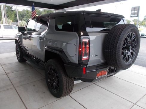 New 2025 GMC Hummer EV 2X image 5