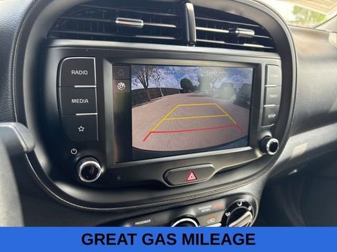 Used 2025 Kia Soul LX w/ LX Technology Package FWD image 10