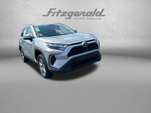 Used 2023 Toyota RAV4 XLE AWD/4WD image 1