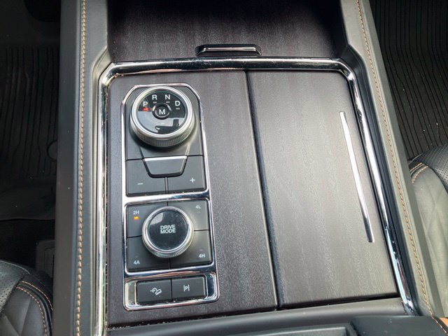Used 2022 Ford Expedition Platinum AWD/4WD image 14