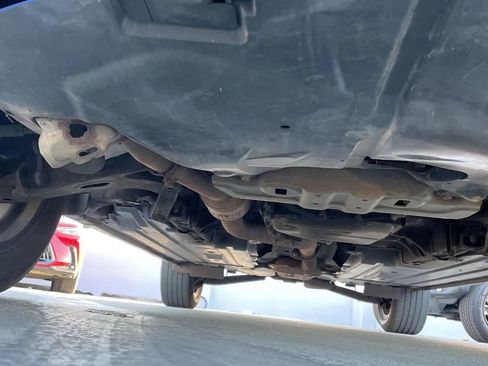 Used 2013 Subaru Crosstrek 2.0i Premium image 18