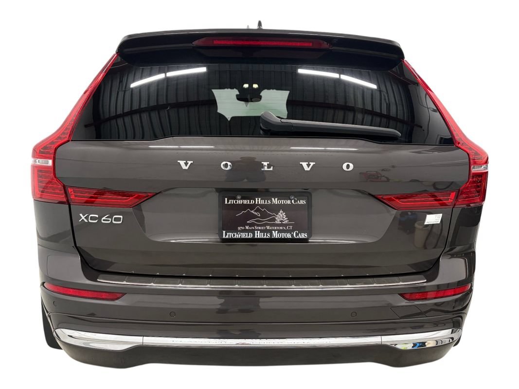 Used 2022 Volvo XC60 T8 Inscription w/ Advanced Package AWD/4WD image 5