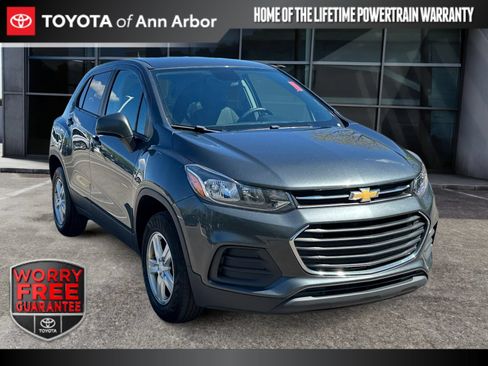 Used 2020 Chevrolet Trax LS w/ Tint and Cruise Package AWD/4WD image 1