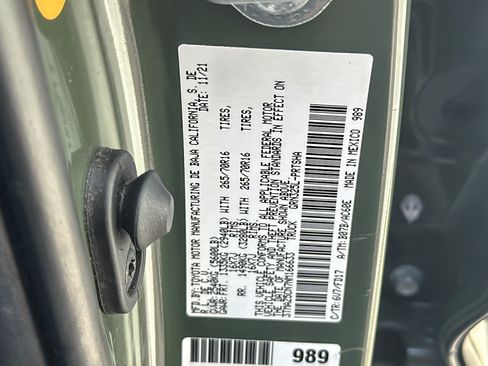 Certified 2022 Toyota Tacoma TRD Off-Road w/ Technology Package RWD image 26