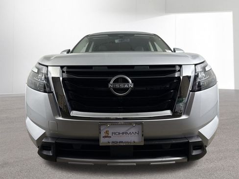 New 2025 Nissan Pathfinder SL image 25