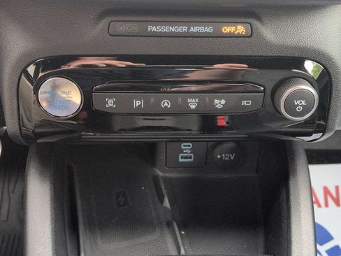 Used 2023 Ford Escape ST-Line Elite w/ Premium Technology Package AWD/4WD image 19