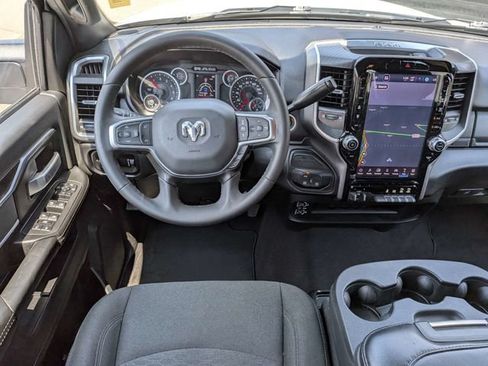 Used 2025 RAM 2500 Big Horn AWD/4WD image 16