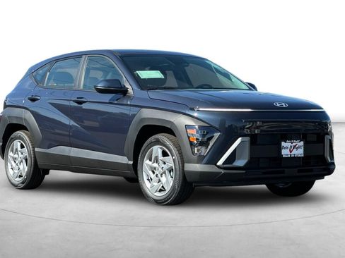 New 2027 Hyundai Kona SE FWD image 8
