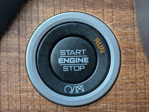 Used 2023 RAM 3500 Limited image 30