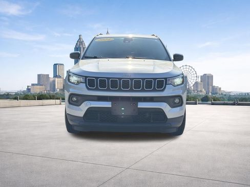 Used 2024 Jeep Compass Latitude AWD/4WD image 31