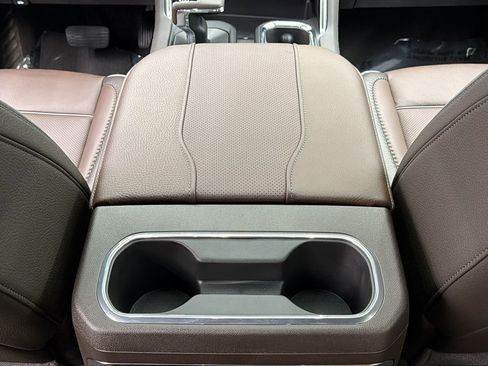 Used 2026 GMC Sierra 1500 Denali AWD/4WD image 38